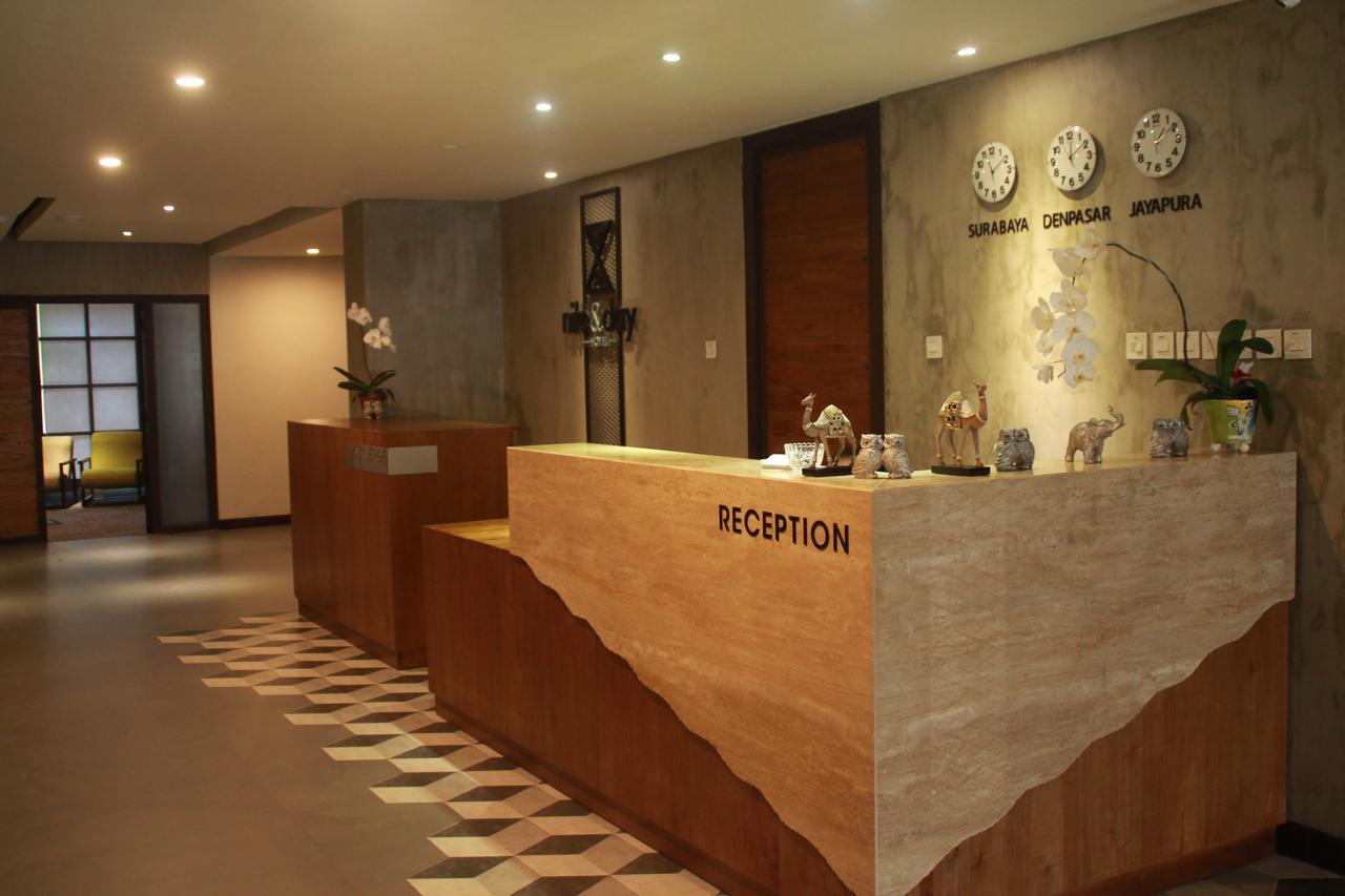 Nite & Day Surabaya - Kedungdoro Hotel Exterior photo